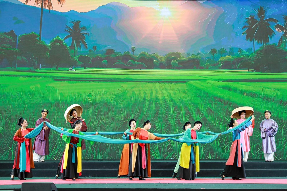 Nhận thức mới, động lực mới từ Dự thảo các văn kiện trình Đại hội XIV của Đảng: Từ tư duy mới đến hành động mới - Ảnh 1. Nhận thức mới, động lực mới từ Dự thảo các văn kiện trình Đại hội XIV của Đảng: Từ tư duy mới đến hành động mới - Ảnh 1.