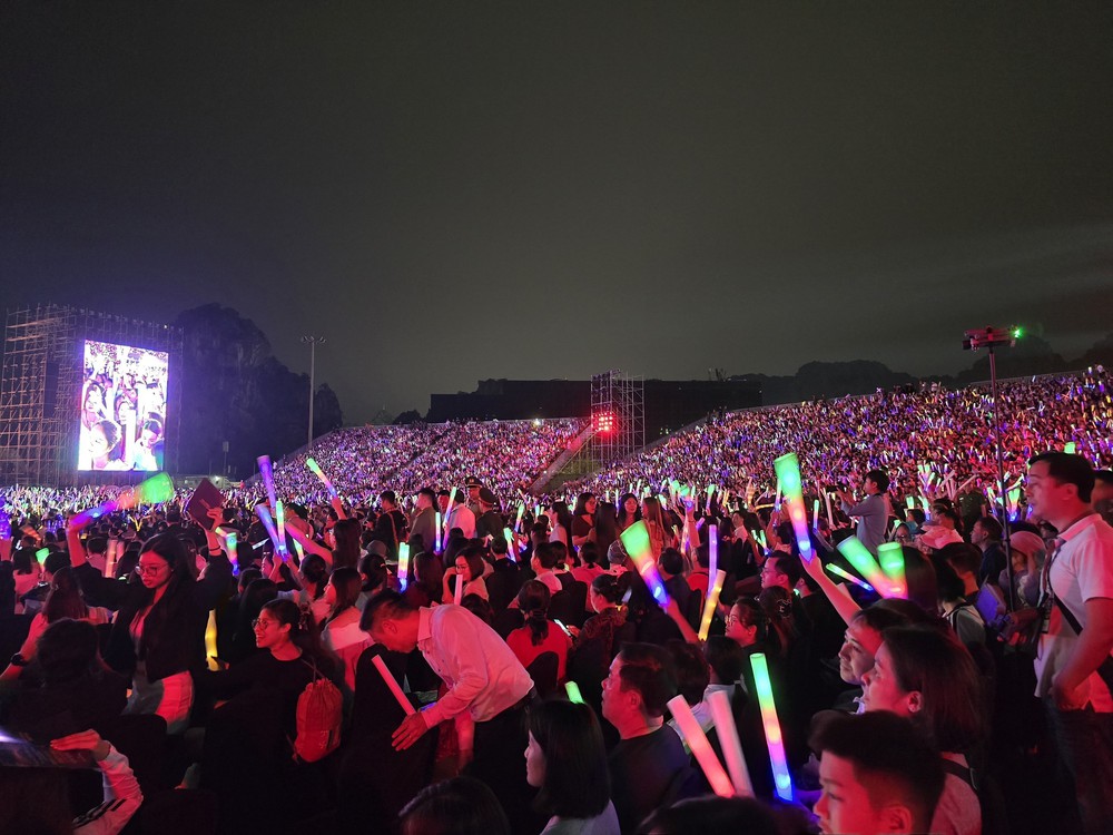 Hạ Long concert 2025 Hào khí Di sản - Bừng sáng tương lai - Ảnh 5. Hạ Long concert 2025 Hào khí Di sản - Bừng sáng tương lai - Ảnh 5.