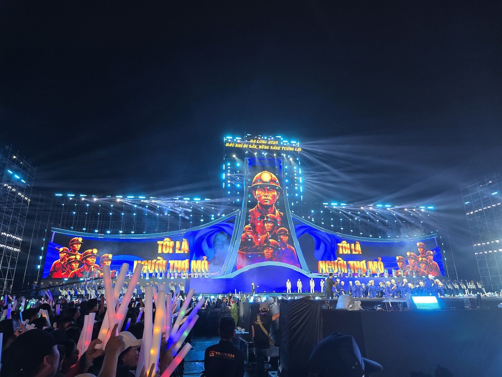 Hạ Long concert 2025 Hào khí Di sản - Bừng sáng tương lai - Ảnh 3. Hạ Long concert 2025 Hào khí Di sản - Bừng sáng tương lai - Ảnh 3.