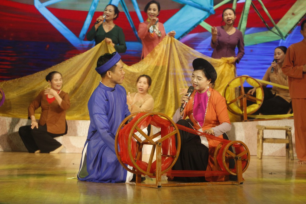 Khai thác Di sản dân ca ví, giặm: Nét du lịch đặc sắc của xứ Nghệ - Ảnh 3. Khai thác Di sản dân ca ví, giặm: Nét du lịch đặc sắc của xứ Nghệ - Ảnh 3.
