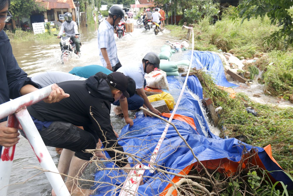 Các địa phương ven biển của tỉnh Lâm Đồng thiệt hại nặng nề do mưa lũ - Ảnh 6. Các địa phương ven biển của tỉnh Lâm Đồng thiệt hại nặng nề do mưa lũ - Ảnh 6.