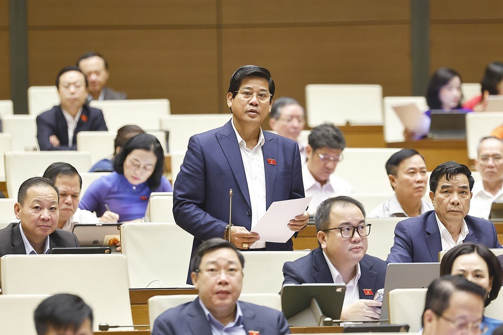 Kỳ họp thứ 10, Quốc hội khóa XV: Đề xuất cơ chế tiền lương phù hợp để công chức, viên chức yên tâm công tác - Ảnh 3. Kỳ họp thứ 10, Quốc hội khóa XV: Đề xuất cơ chế tiền lương phù hợp để công chức, viên chức yên tâm công tác - Ảnh 3.