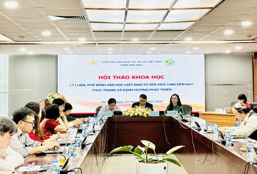 Lý luận, phê bình văn học Việt Nam sau đổi mới: Hướng tới không gian học thuật mở hiện đại - Ảnh 2. Lý luận, phê bình văn học Việt Nam sau đổi mới: Hướng tới không gian học thuật mở hiện đại - Ảnh 2.