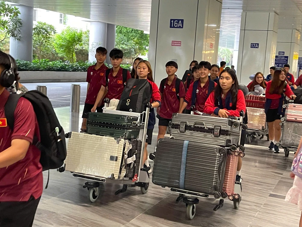 Tin nóng bóng đá Việt Nam hôm nay 4/10: Bóng đá nam, nữ Việt Nam là hạt giống số 1 tại SEA Games 33 - Ảnh 3.
