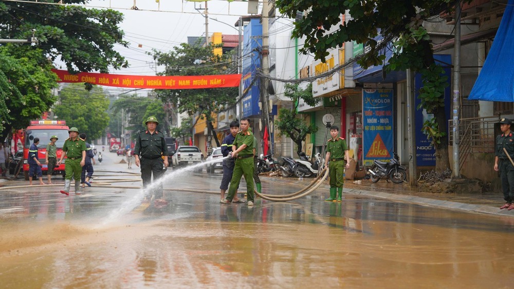 Công điện 185/CĐ-TTg: Huy động tối đa lực lượng, khẩn trương khắc phục hậu quả bão và mưa lũ - Ảnh 2.