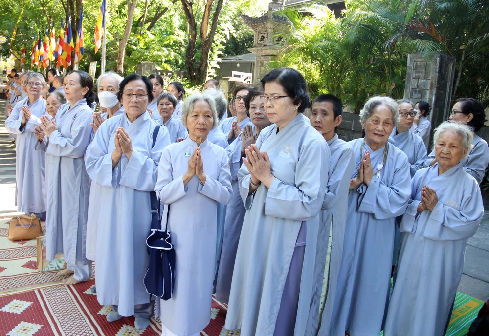 Đại lễ cầu siêu các nạn nhân tử vong do tai nạn giao thông: Tưởng nhớ người đi – Vì người ở lại - Ảnh 6.