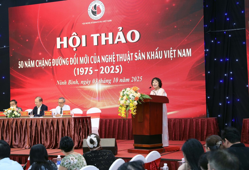 vnapotalhoithao50namchangduongdoimoicuanghethuatsankhauvietnam8314817-17594786874551016641525.jpg