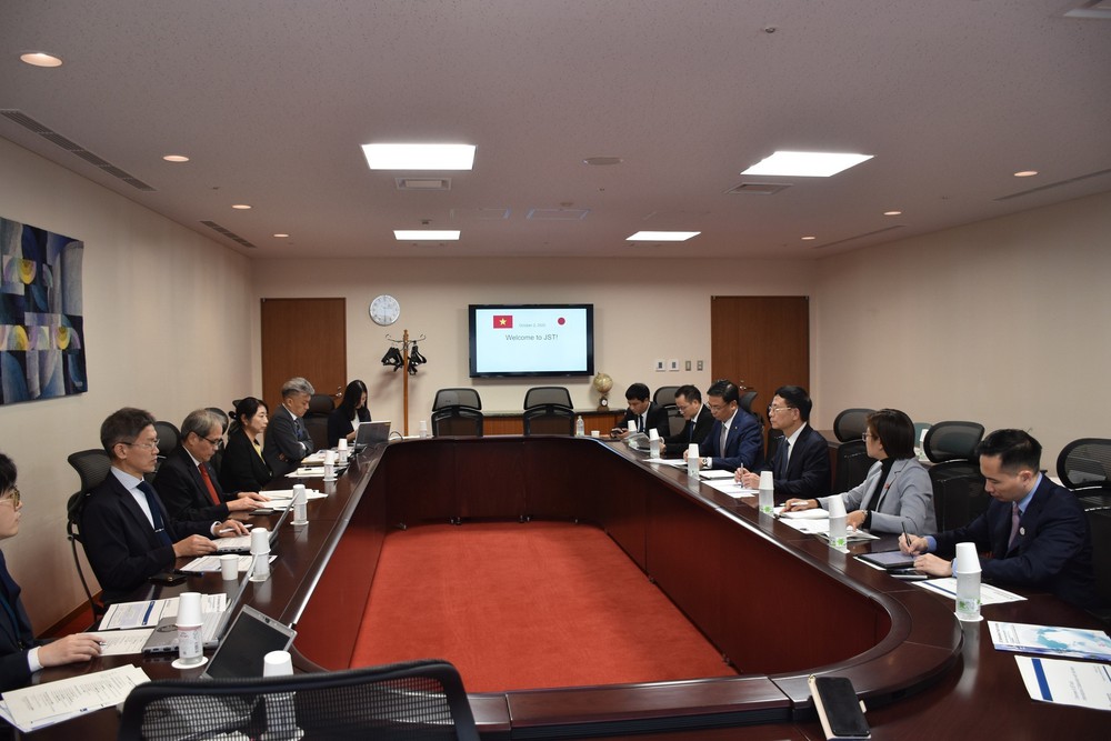 Các nhà khoa học Việt Nam tại Nhật Bản bàn về thúc đẩy nghiên cứu phát triển công nghệ chiến lược - Ảnh 3.