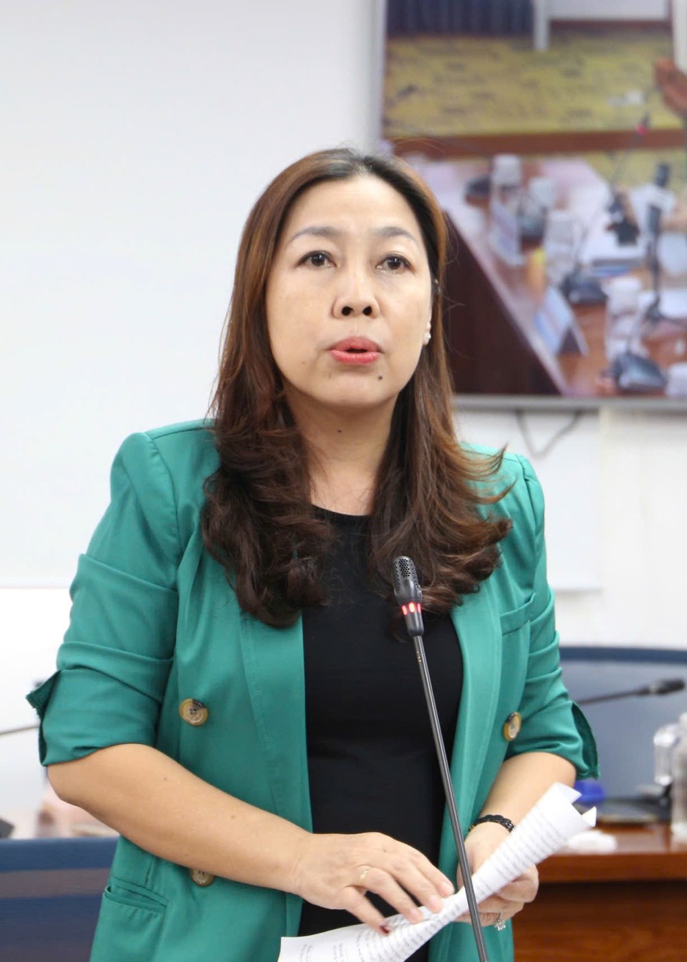 Sở VH&TT TP.HCM: Kiên quyết xử lý ca khúc phản cảm, nghệ sĩ "lệch chuẩn" - Ảnh 2. Sở VH&TT TP.HCM: Kiên quyết xử lý ca khúc phản cảm, nghệ sĩ "lệch chuẩn" - Ảnh 2.