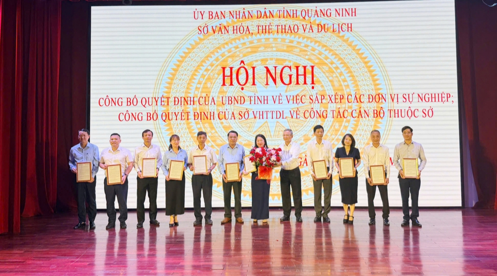 Sắp xếp lại các đơn vị sự nghiệp, phát huy vai trò sáng tạo, trách nhiệm - Ảnh 2.