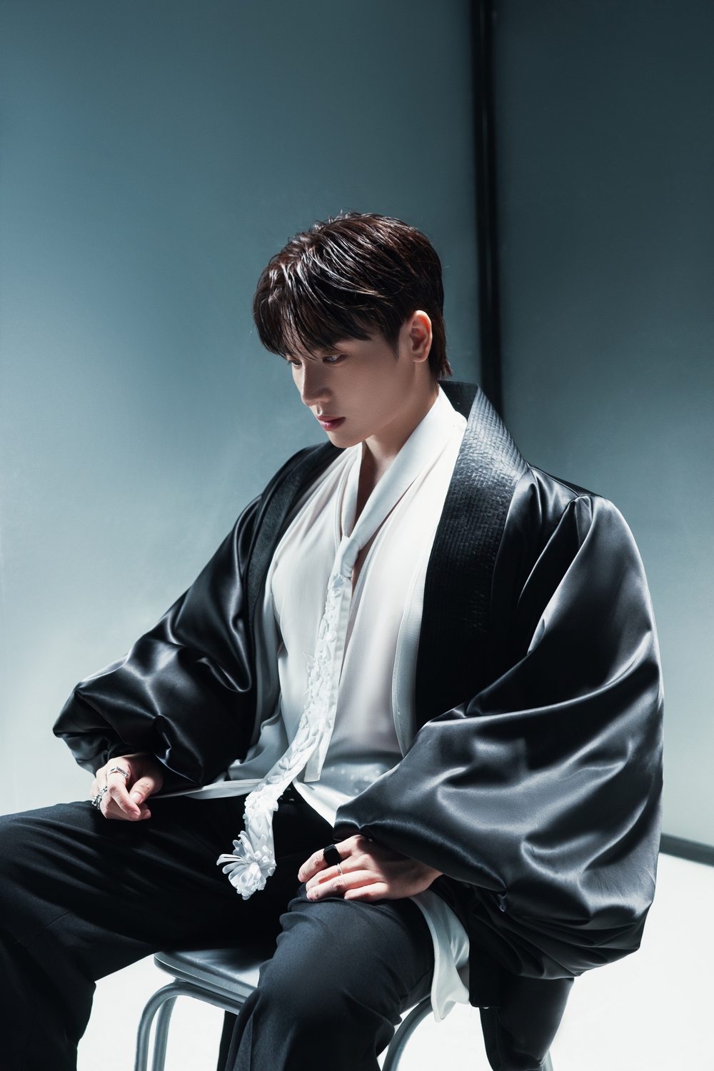 Gavin ra mắt MV “Học cách mỉm cười”: Bước đi mới trong âm nhạc - Ảnh 4.