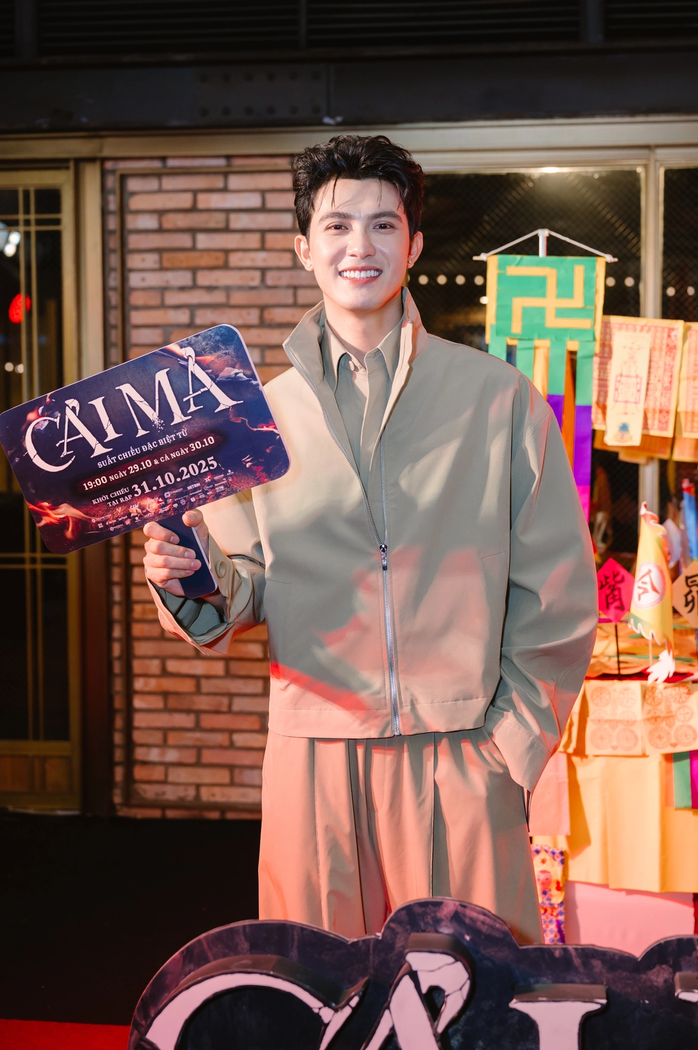 Dàn sao dự thảm đỏ ra mắt phim &quot;Cải mả&quot; - Ảnh 4.