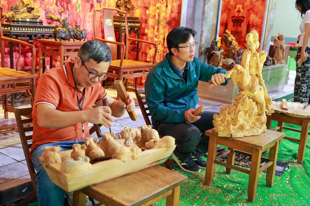 'Tinh hoa thu Hà Nội' - điểm sáng tại Hội chợ Mùa Thu 2025 - Ảnh 9. 'Tinh hoa thu Hà Nội' - điểm sáng tại Hội chợ Mùa Thu 2025 - Ảnh 9.