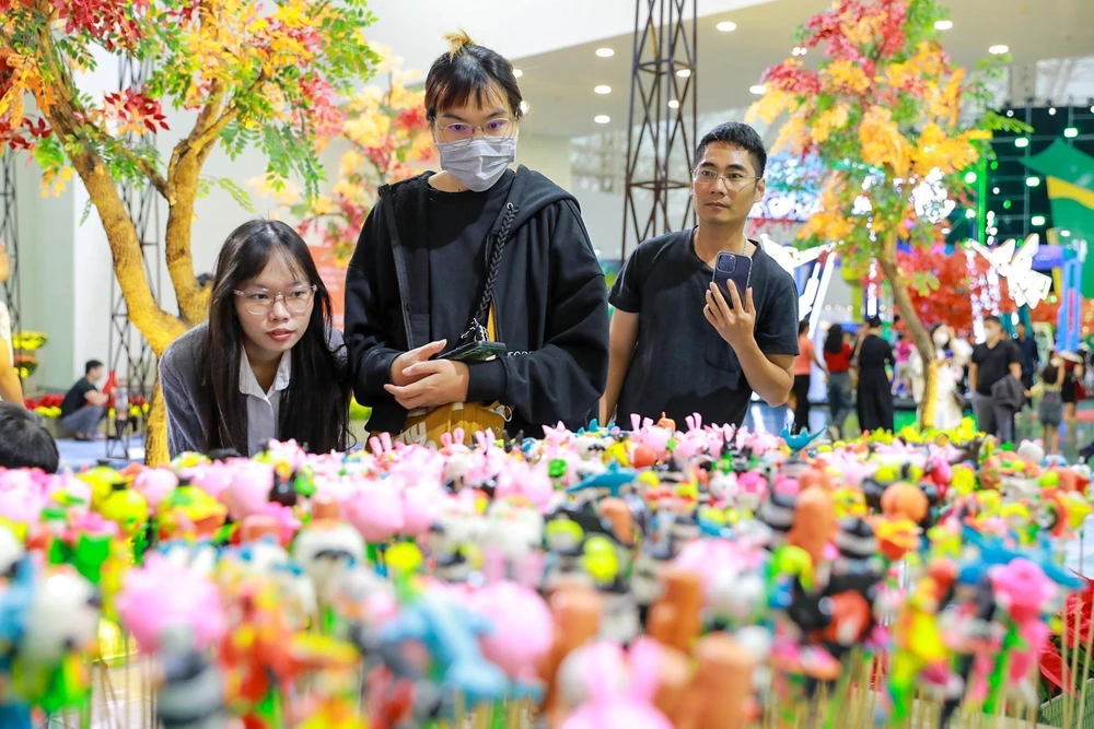 'Tinh hoa thu Hà Nội' - điểm sáng tại Hội chợ Mùa Thu 2025 - Ảnh 3. 'Tinh hoa thu Hà Nội' - điểm sáng tại Hội chợ Mùa Thu 2025 - Ảnh 3.