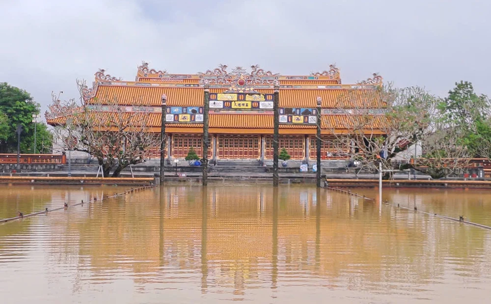 Lũ trên các sông ở Huế xuống dần - Ảnh 3.