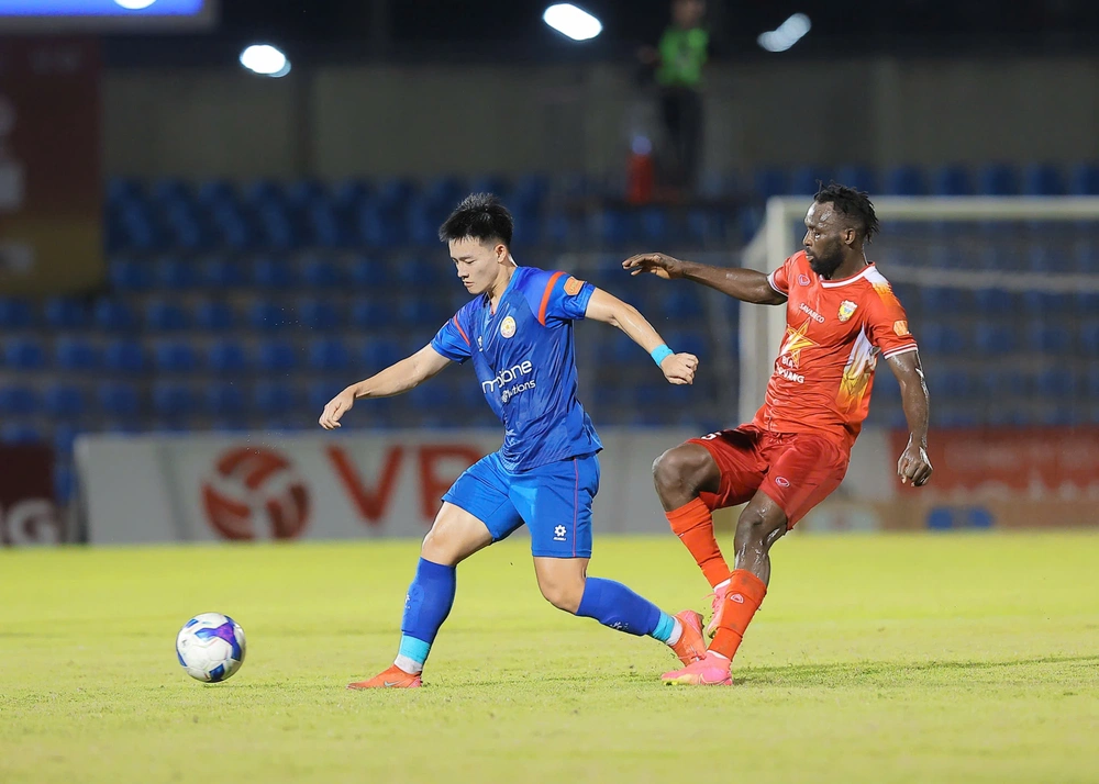 Hàng công nhiều "ẩn số" của HLV Kim Sang Sik trước SEA Games 33 - Ảnh 1. Hàng công nhiều "ẩn số" của HLV Kim Sang Sik trước SEA Games 33 - Ảnh 1.