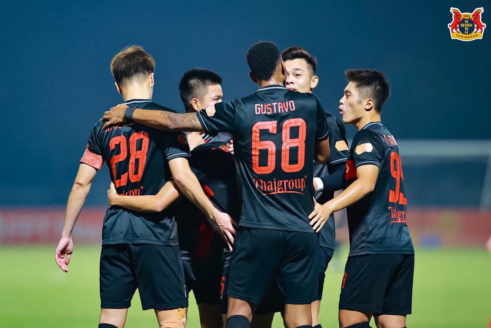 Link xem trực tiếp bóng đá Ninh Bình vs Becamex TP.HCM 18h00 hôm nay, V.League vòng 9 - Ảnh 2. Link xem trực tiếp bóng đá Ninh Bình vs Becamex TP.HCM 18h00 hôm nay, V.League vòng 9 - Ảnh 2.