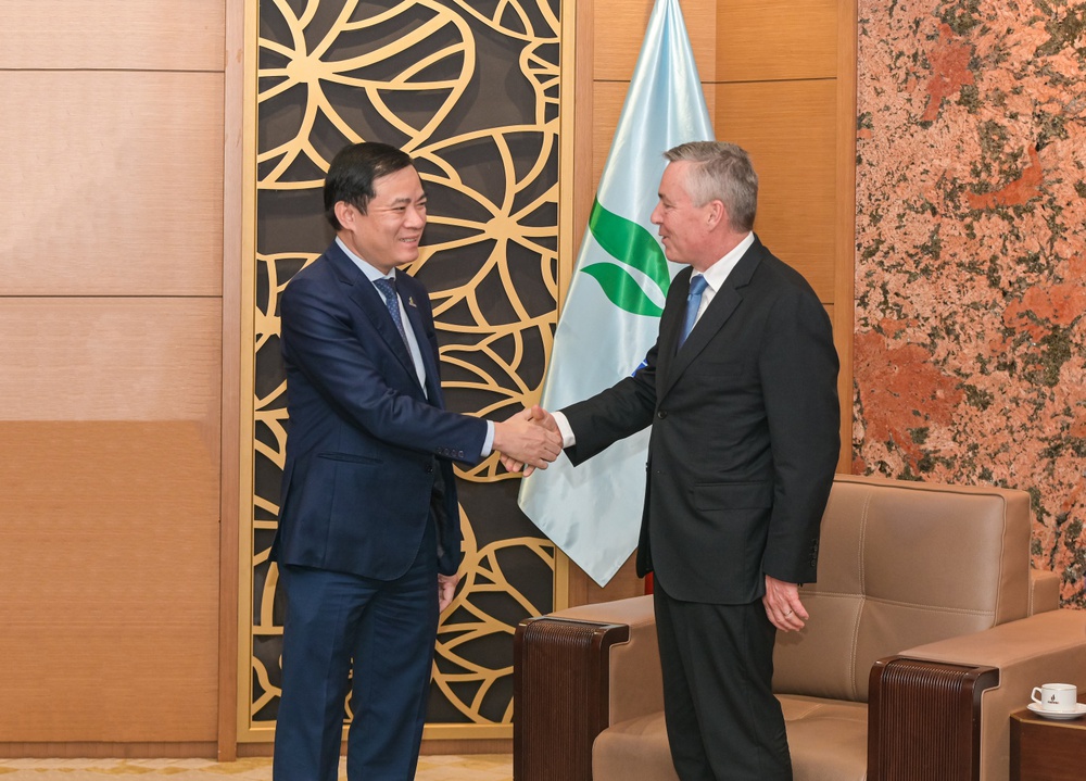 Petrovietnam và Perenco đẩy mạnh hợp tác trong lĩnh vực năng lượng - Ảnh 1. Petrovietnam và Perenco đẩy mạnh hợp tác trong lĩnh vực năng lượng - Ảnh 1.