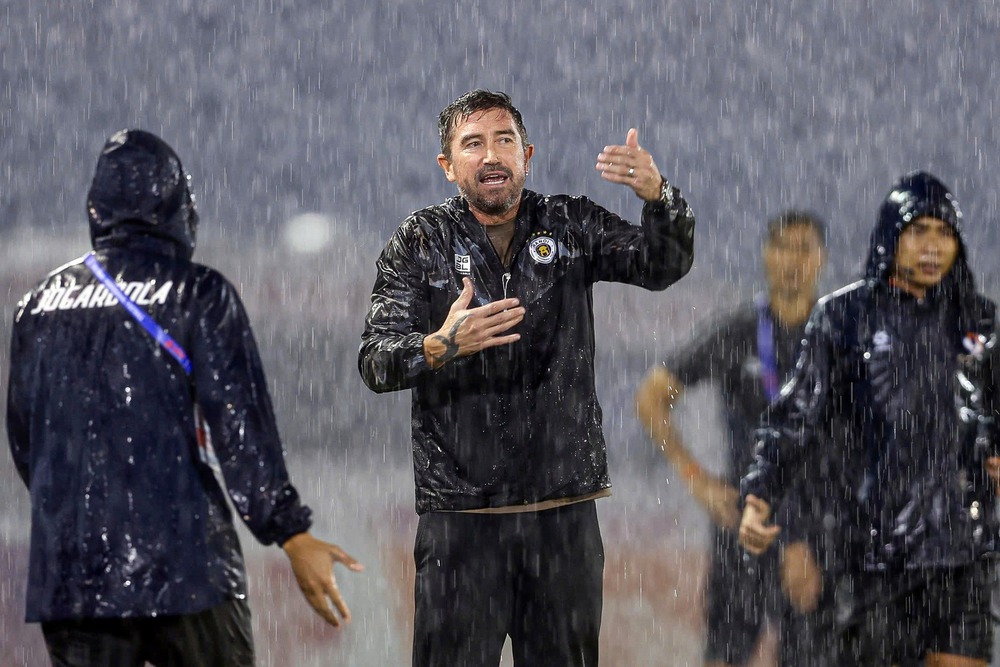 Những nhà vô địch cùng hứng chịu chung nỗi đau - Ảnh 4.