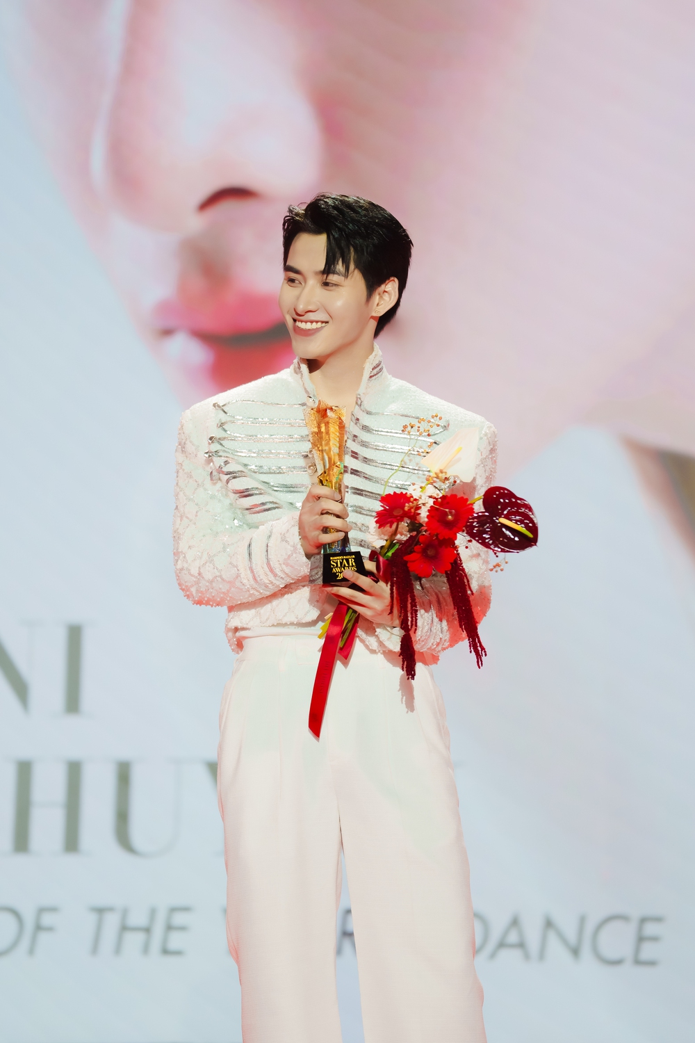 Harper’s Bazaar Star Awards 2025 tôn vinh những cá nhân sáng tạo - Ảnh 3. Harper’s Bazaar Star Awards 2025 tôn vinh những cá nhân sáng tạo - Ảnh 3.