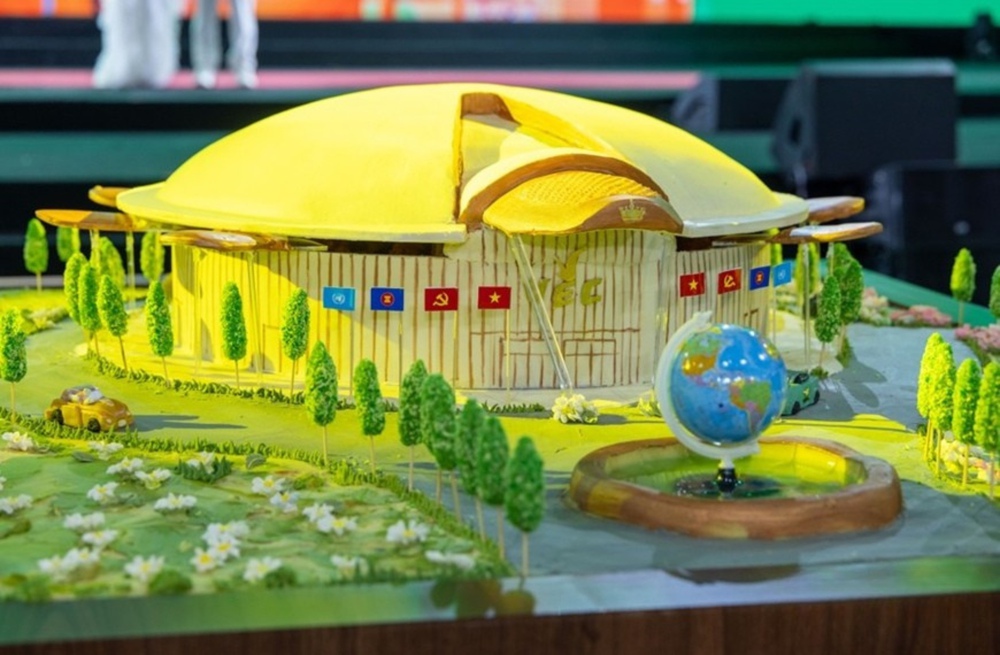 Chiêm ngưỡng tranh xôi hoa đậu kỷ lục: Khi hạt nếp hóa thành kiến trúc - Ảnh 3. Chiêm ngưỡng tranh xôi hoa đậu kỷ lục: Khi hạt nếp hóa thành kiến trúc - Ảnh 3.