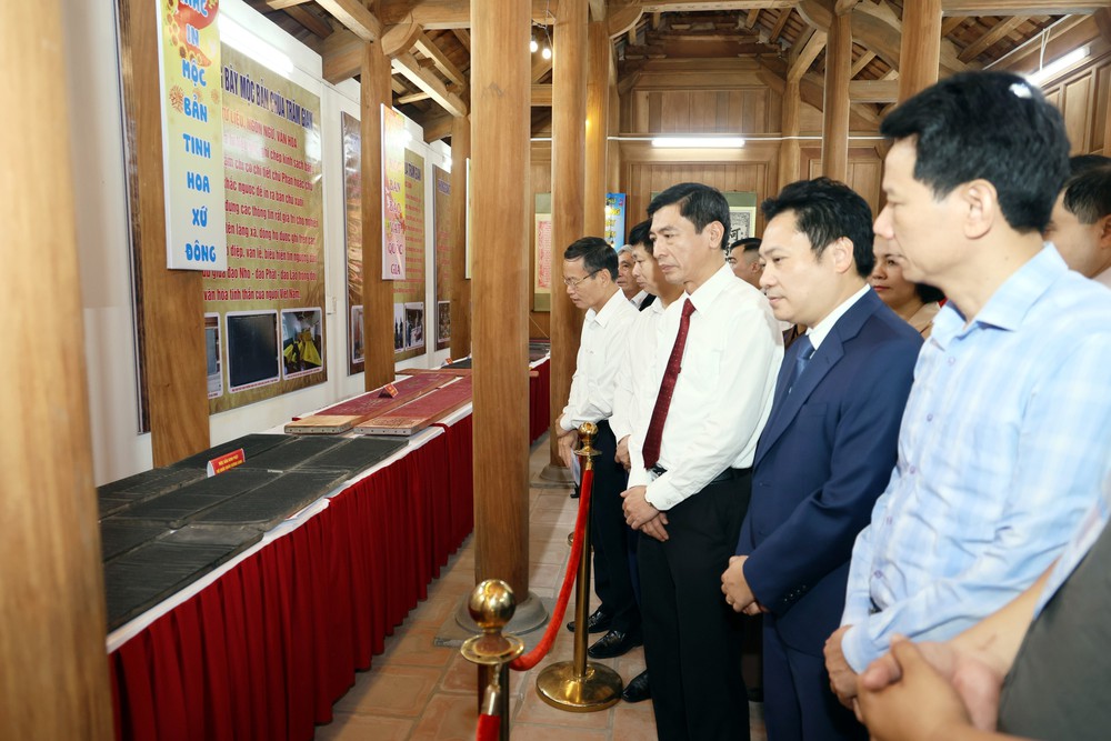 Hải Phòng công bố Quyết định công nhận Mộc bản chùa Trăm Gian là Bảo vật quốc gia - Ảnh 5. Hải Phòng công bố Quyết định công nhận Mộc bản chùa Trăm Gian là Bảo vật quốc gia - Ảnh 5.