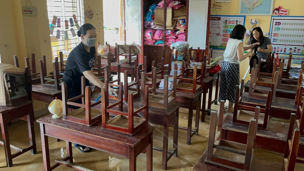 Huế huy động tổng lực các đơn vị đoàn thể hỗ trợ vệ sinh các trường học - Ảnh 3. Huế huy động tổng lực các đơn vị đoàn thể hỗ trợ vệ sinh các trường học - Ảnh 3.