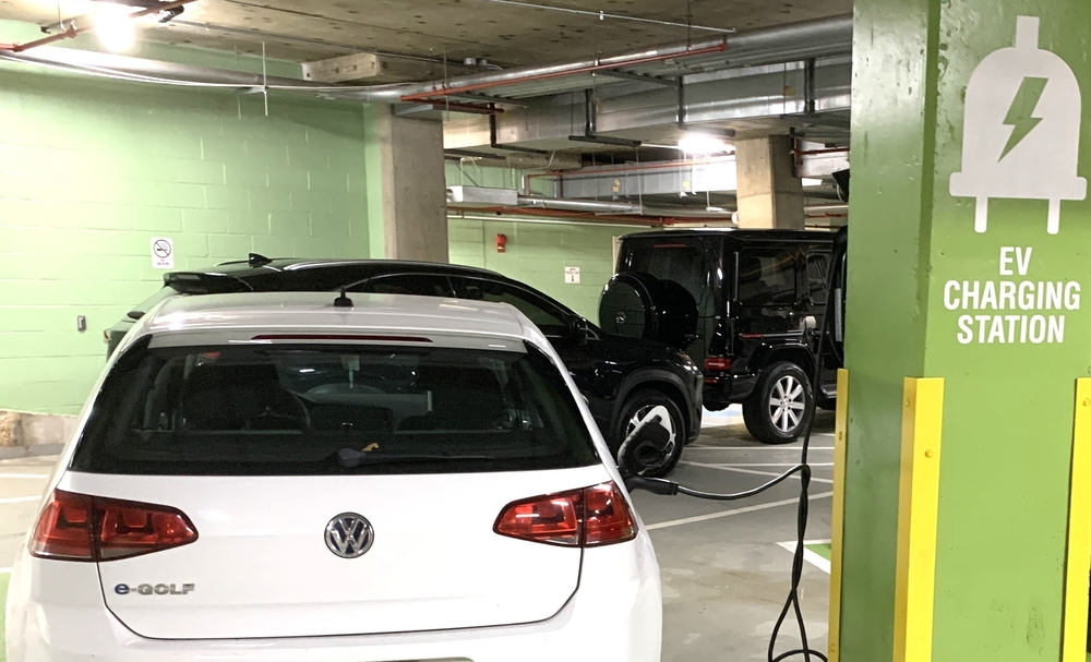  Tesla, GM dẫn đầu doanh số bán xe điện tại Mỹ - Ảnh 1.