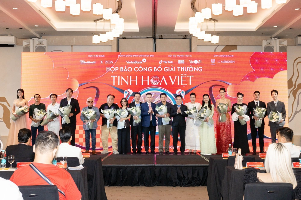 Giải thưởng Tinh hoa Việt: Tôn vinh giá trị văn hoá và nghệ thuật Việt Nam trong thời đại mới - Ảnh 1.