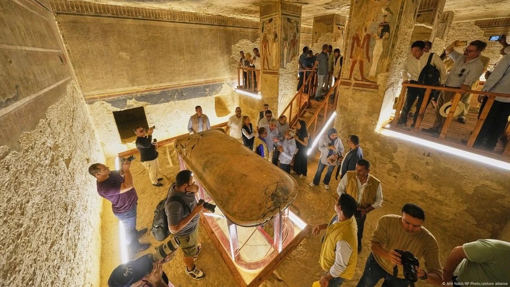 Lăng mộ Pharaoh lớn bậc nhất mở cửa đón khách tham quan - Ảnh 1.