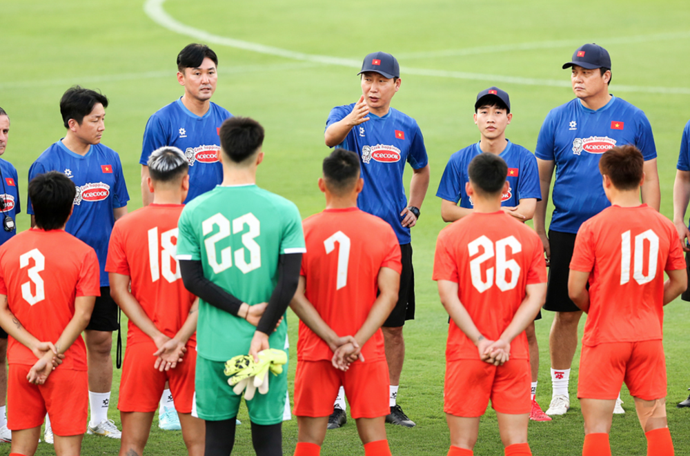 Từ Hàn Quốc đến ASEAN Cup 2026, tín hiệu mới thắp lên kỳ vọng cho đội tuyển Việt Nam - Ảnh 1. Từ Hàn Quốc đến ASEAN Cup 2026, tín hiệu mới thắp lên kỳ vọng cho đội tuyển Việt Nam - Ảnh 1.