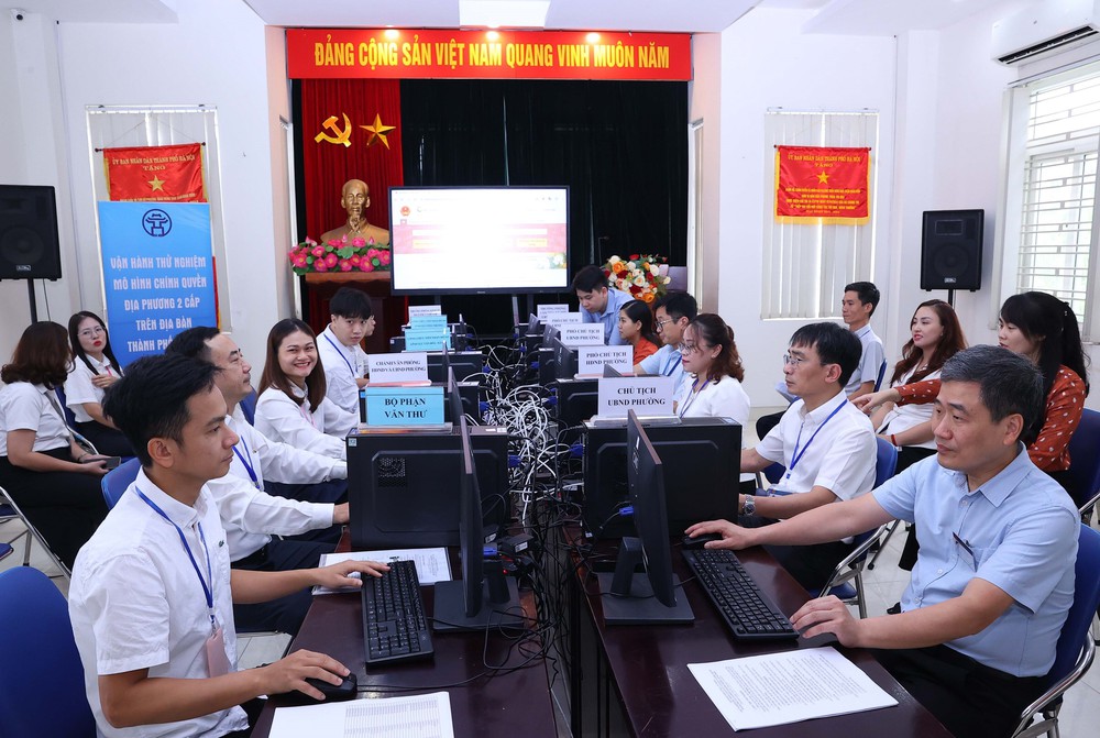 Chính quyền địa phương 2 cấp ở Hà Nội: Thách thức và yêu cầu đổi mới - Ảnh 2.