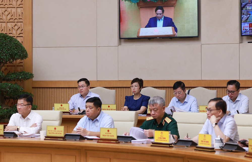 Họp báo Chính phủ thường kỳ: Vốn tín dụng hướng vào sản xuất kinh doanh, tăng trưởng an toàn, hiệu quả - Ảnh 2.