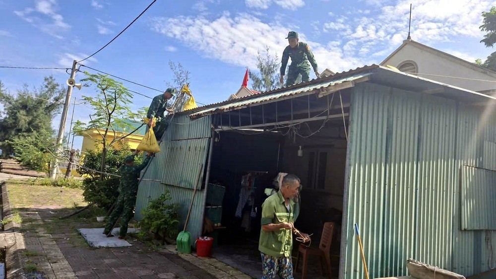 Ứng phó bão số 11: Các địa phương khẩn trương chuẩn bị phương án phòng chống - Ảnh 2.