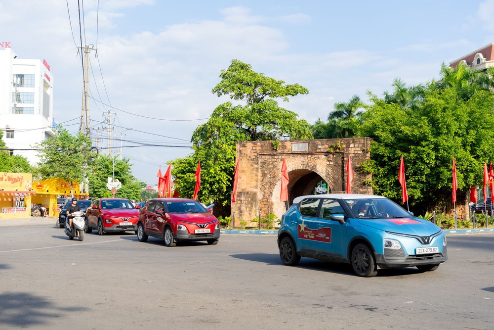 VF 5 - Herio Green thắng lớn tại CCA 2025: Biểu tượng mới của xe dịch vụ Việt - Ảnh 1.