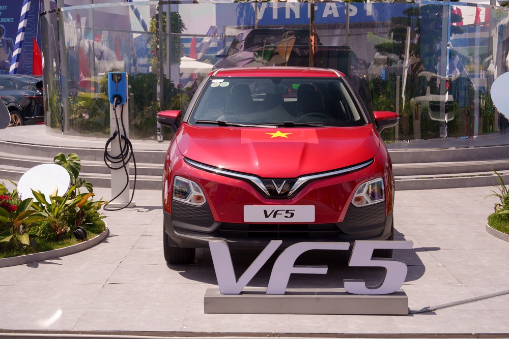 VF 5 - Herio Green thắng lớn tại CCA 2025: Biểu tượng mới của xe dịch vụ Việt - Ảnh 2.