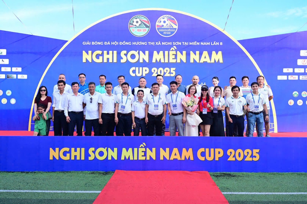 Sôi động giải bóng đá Hội đồng hương Nghi Sơn tại miền Nam lần thứ 8 - Ảnh 1.