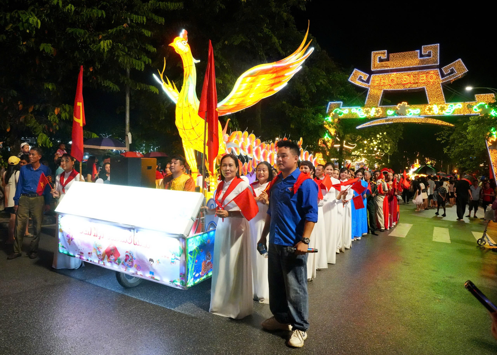 &quot;Trung thu thành cổ&quot; – Hơi thở truyền thống giữa lòng Xứ Đoài - Ảnh 2.