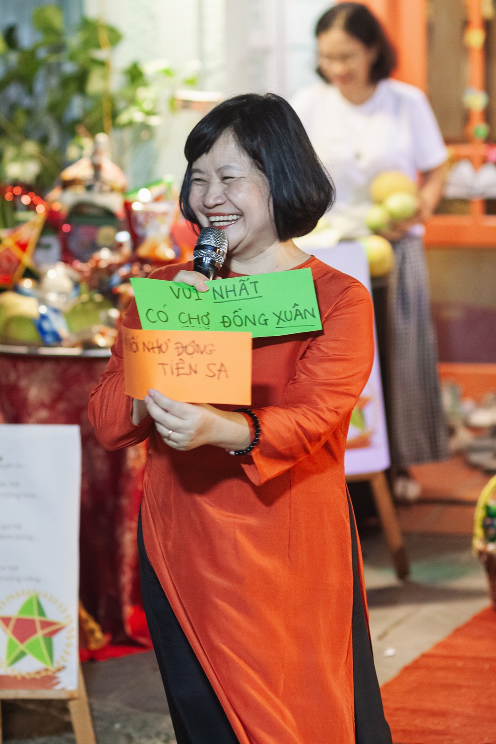 Đêm Trung thu rộn ràng cùng CLB Đọc sách cùng con với “Ông sảo ông sao – Mời vào hát xẩm” - Ảnh 2.