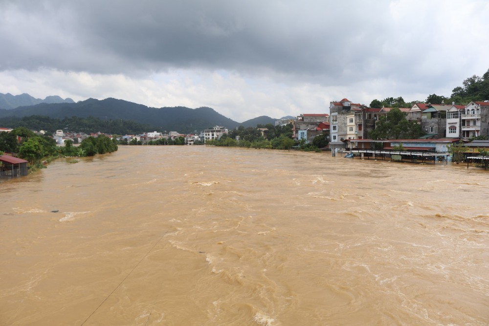 Cao Bằng chủ động các phương án ứng phó bão số 11 - Ảnh 1.
