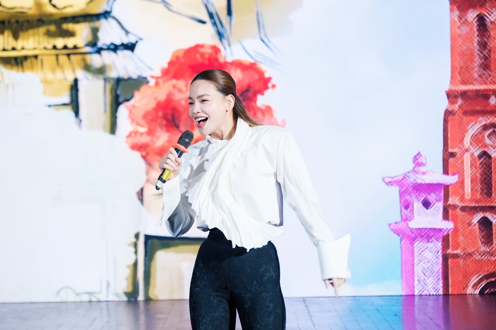 Hồ Ngọc Hà, Phương Mỹ Chi và dàn sao hết mình trong đêm “Chung tay vì đồng bào”  - Ảnh 1.
