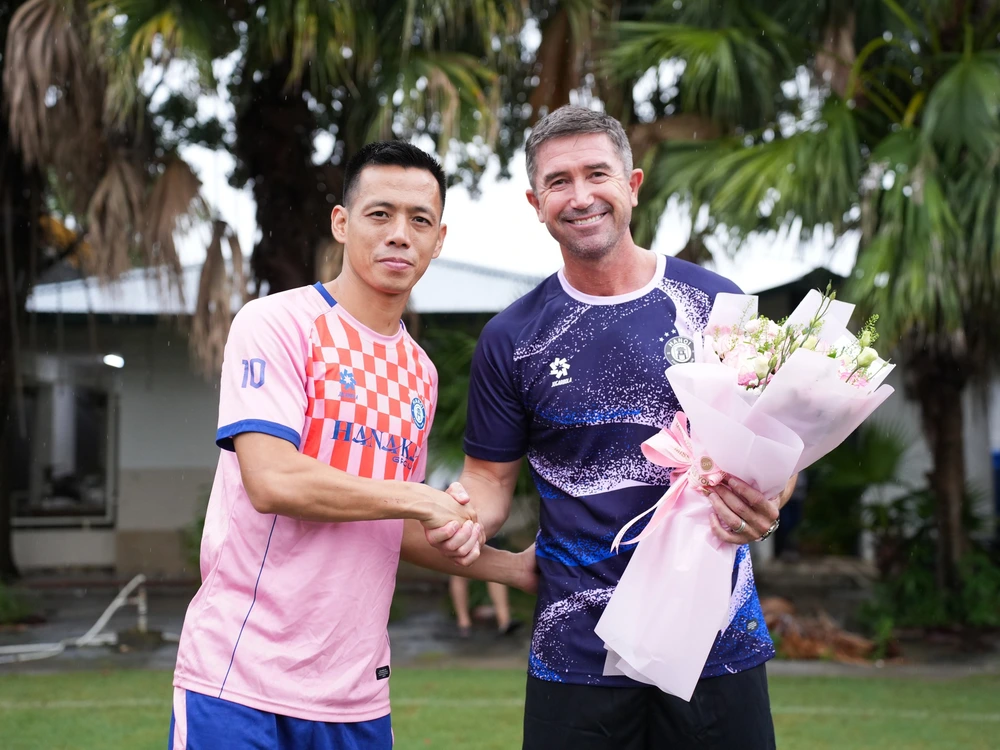 Sự việc - Ý kiến: Harry Kewell gọi, Đỗ Hoàng Hên trả lời - Ảnh 1.