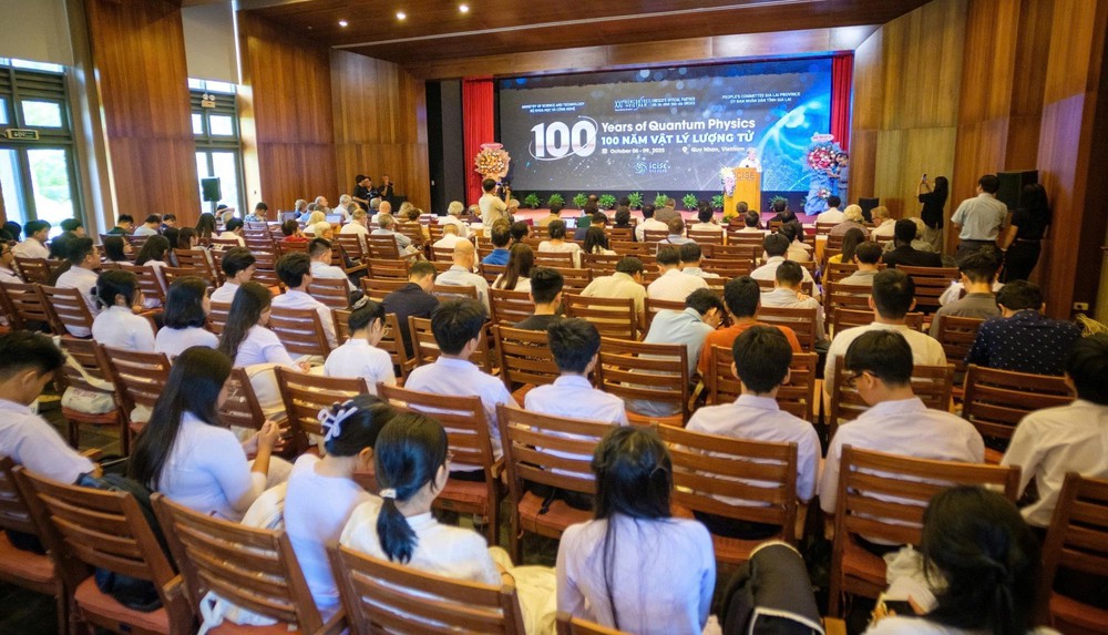 Giáo sư Nobel và hàng chục nhà khoa học đến Việt Nam dự hội nghị quốc tế về lượng tử - Ảnh 4.