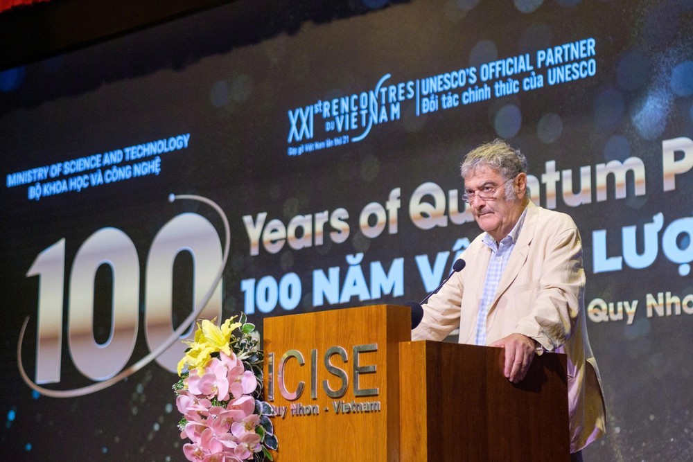 Giáo sư Nobel và hàng chục nhà khoa học đến Việt Nam dự hội nghị quốc tế về lượng tử - Ảnh 1.