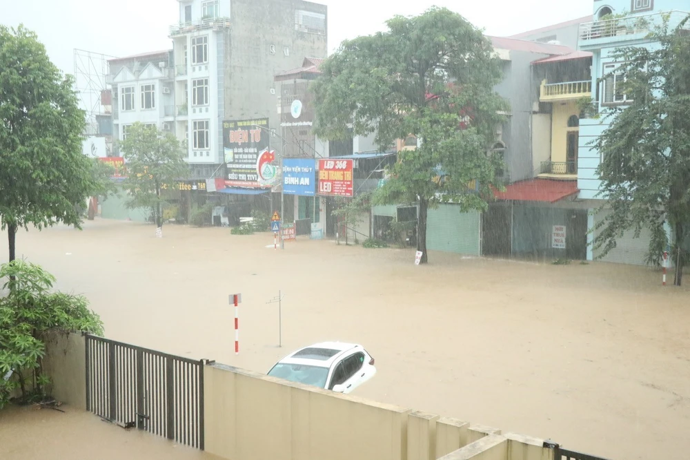 Thái Nguyên: Cảnh báo lũ khẩn cấp, nhiều khu vực nguy cơ ngập sâu và sạt lở đất - Ảnh 1.