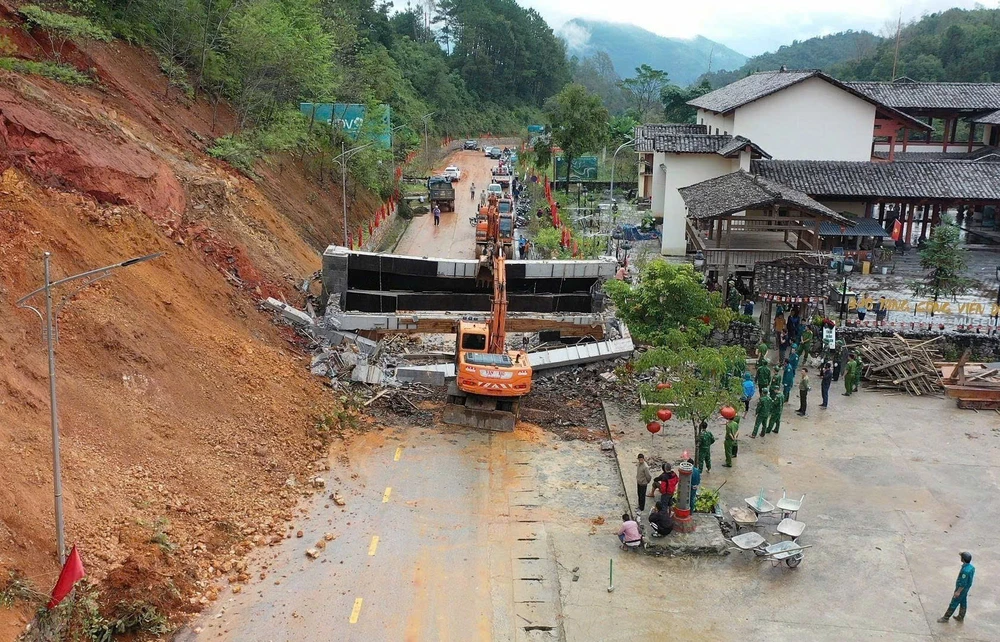 Đề phòng lũ quét, sạt lở đất ở 8 tỉnh khu vực Bắc Bộ - Ảnh 2.