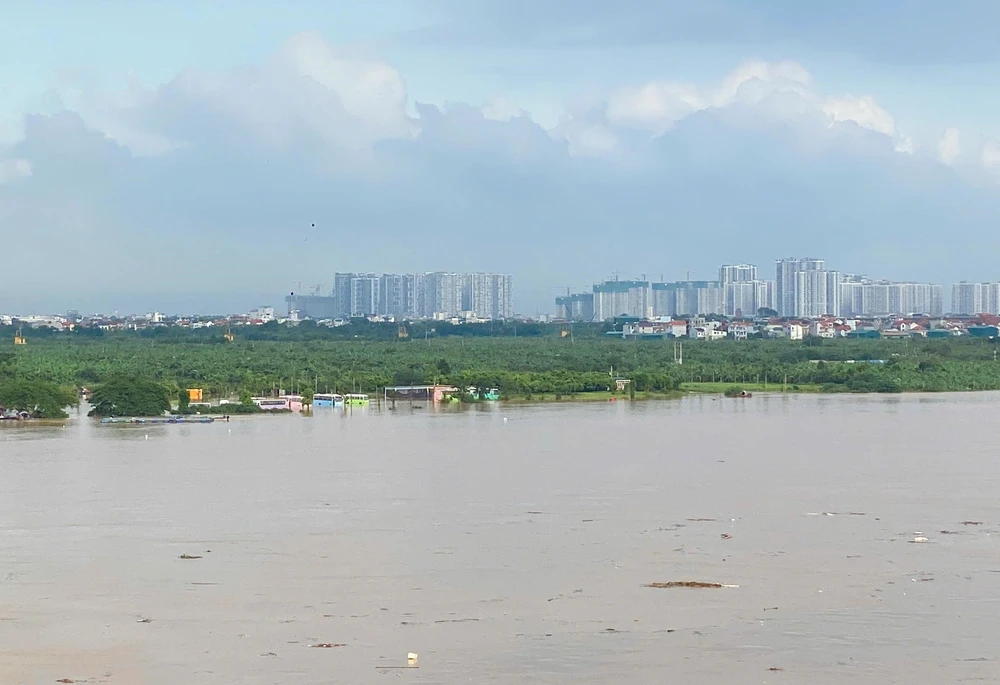 Hà Nội báo động mực nước tại một số sông lên nhanh, kịp thời ứng phó mọi tình huống - Ảnh 1.