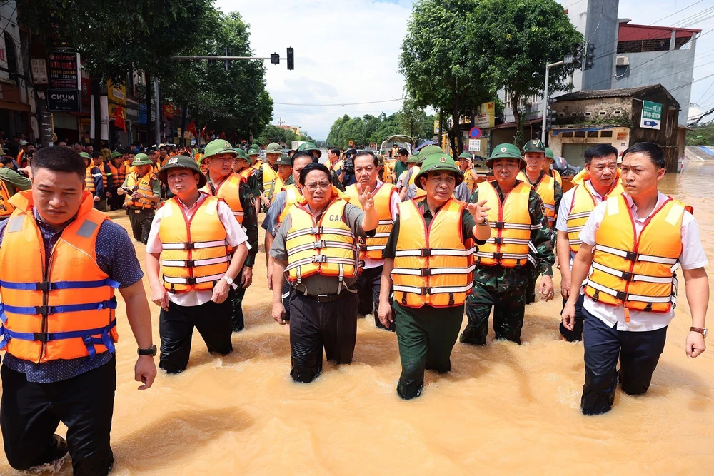 Thủ tướng Phạm Minh Chính tới Thái Nguyên thăm hỏi người dân, chỉ đạo khắc phục hậu quả mưa lũ  - Ảnh 1.