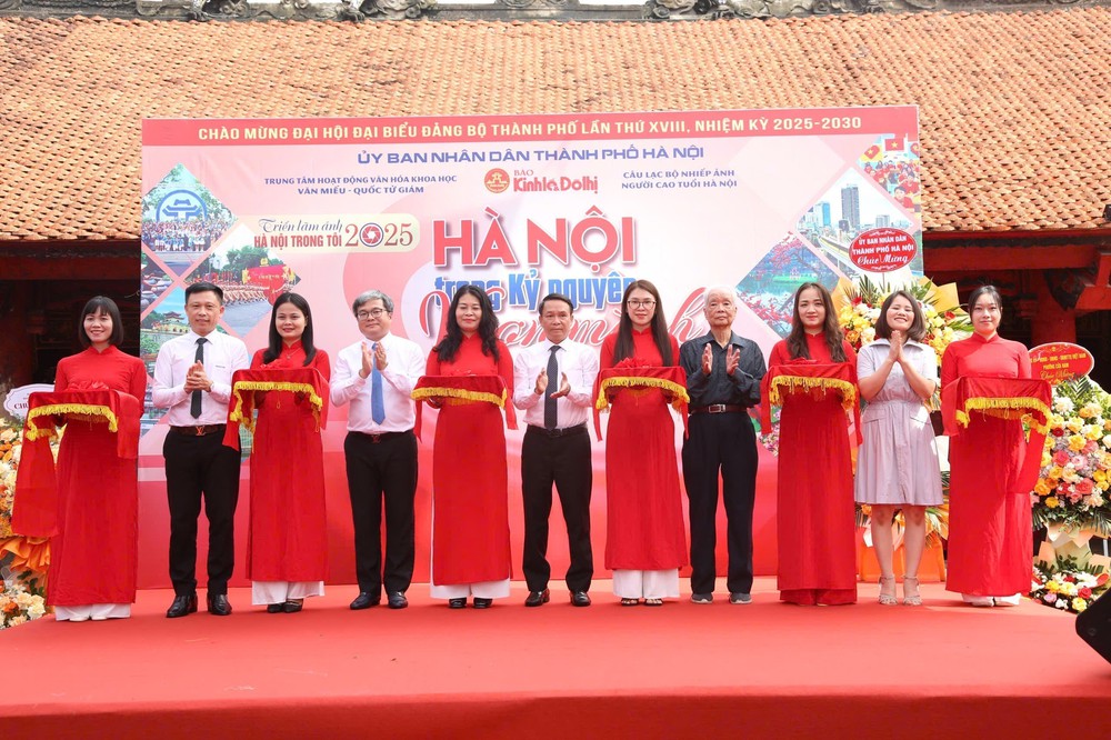 Triển lãm 80 tác phẩm ảnh về “Hà Nội trong kỷ nguyên vươn mình” - Ảnh 2.