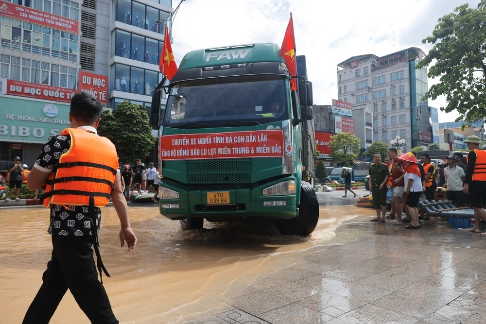 Cập nhật tình hình lũ lụt tại các tỉnh thành ngày 9/10 - Ảnh 1.